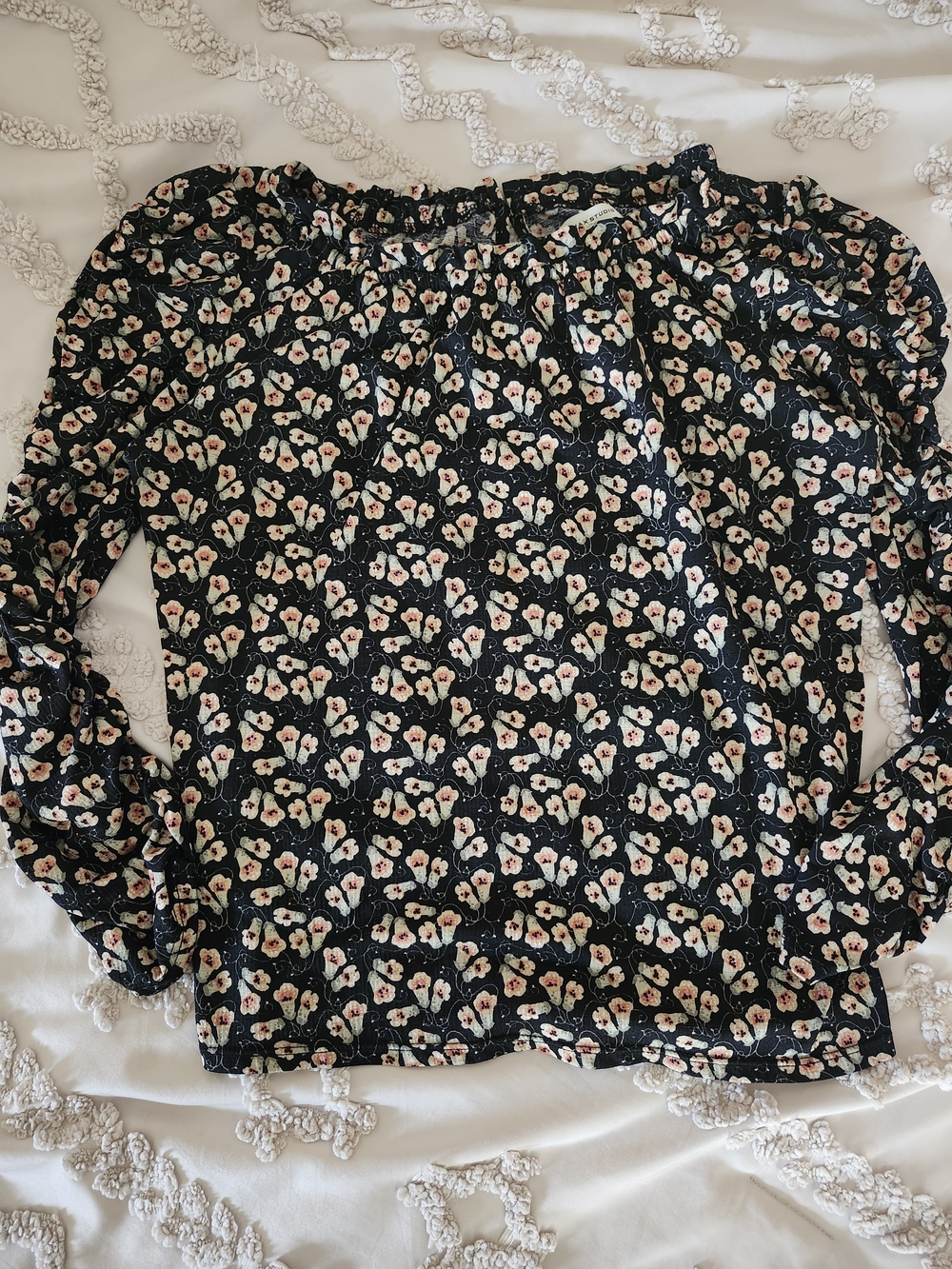 Max Studio Black Floral Off-Shoulder Long Sleeve Blouse